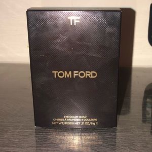Tom Ford eyeshadow quad in Honeymoon